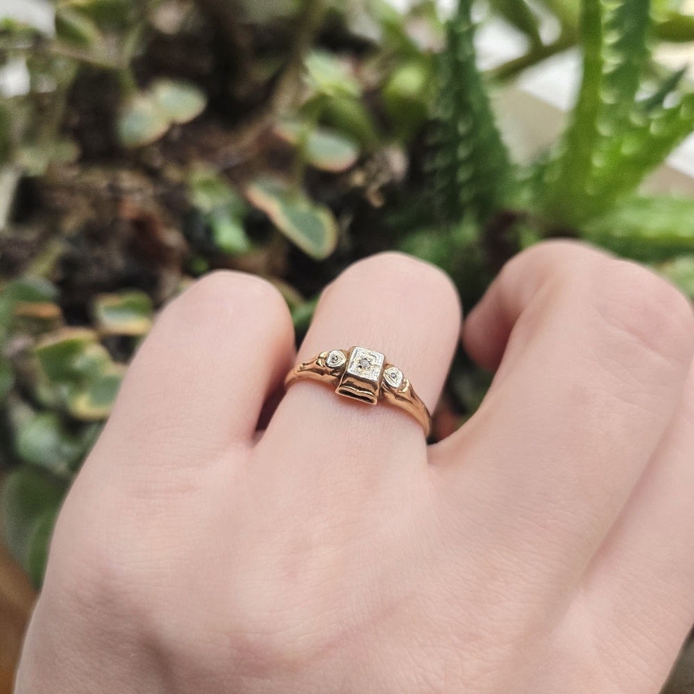 Vintage 10K Art Deco Diamond Engagement Ring, size 6.5 - Picture 7 of 16